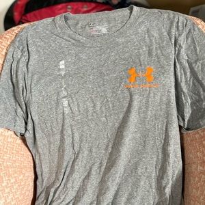Under Armour loose fit tee men’s lge NWT